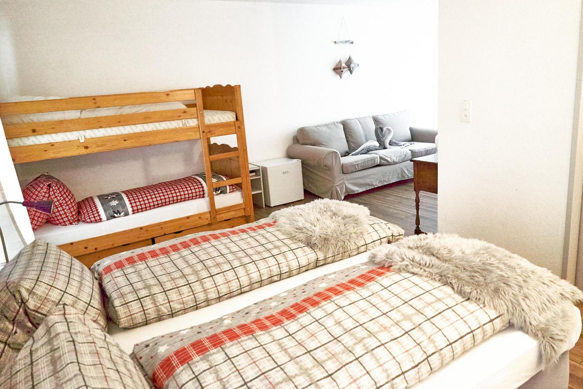 Family Room By Interlaken Parking Darligen Bagian luar foto